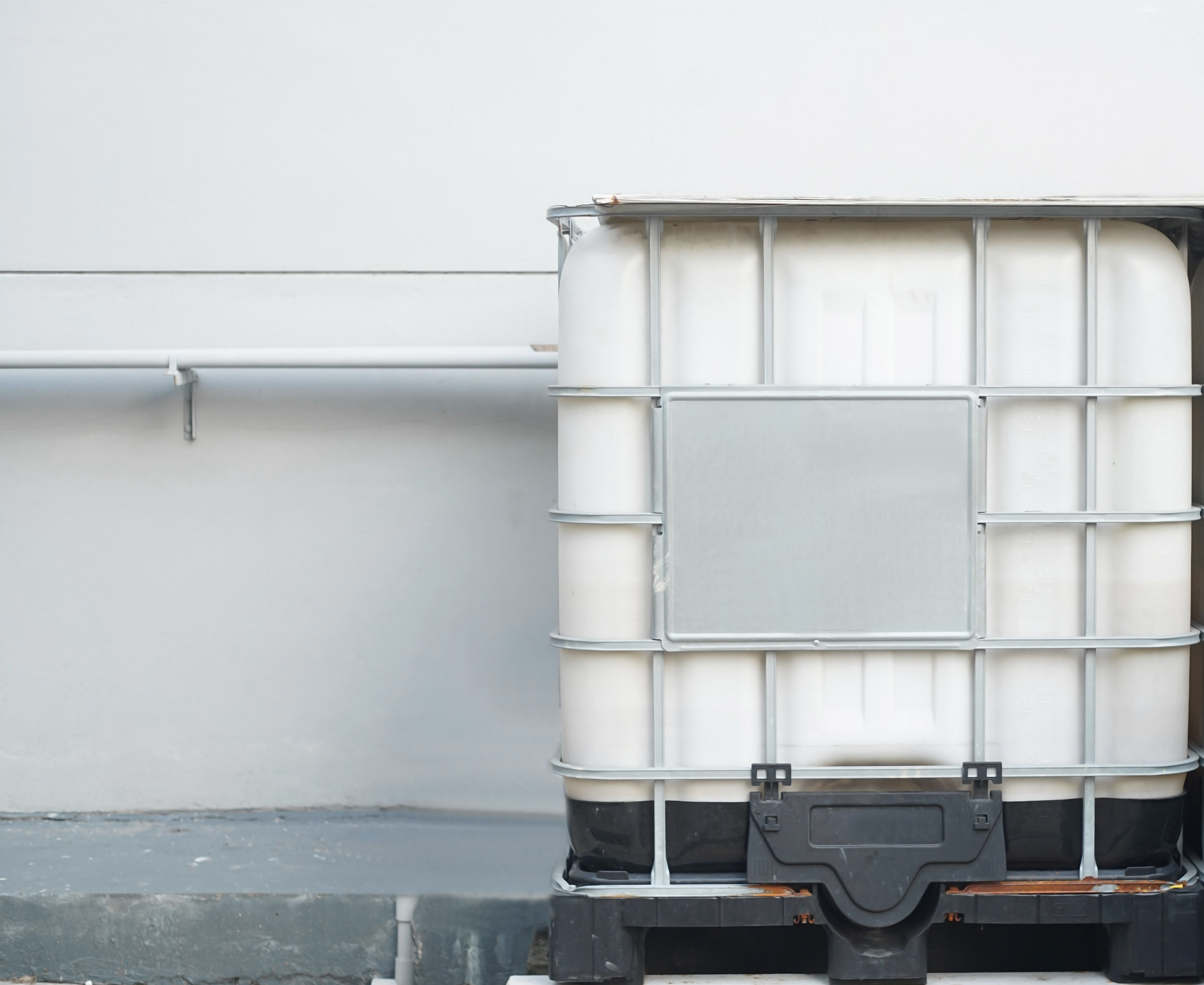 Cisterne da 1000 litri rigenerate: cosa sono e perché rappresentano una scelta sostenibile